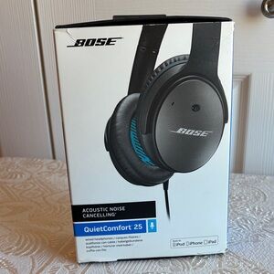 Bose QuietComfort 25 Headphones - Black and Gray